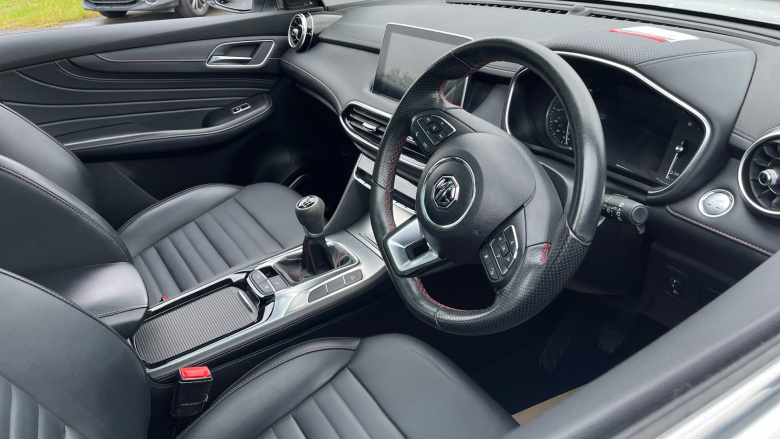 MG Hs 1.5 T-GDI Exclusive 5dr Petrol Hatchback